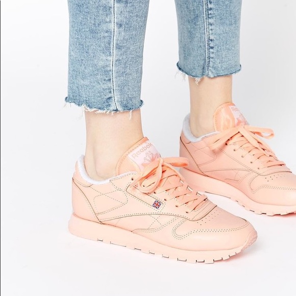 reebok peach sneakers